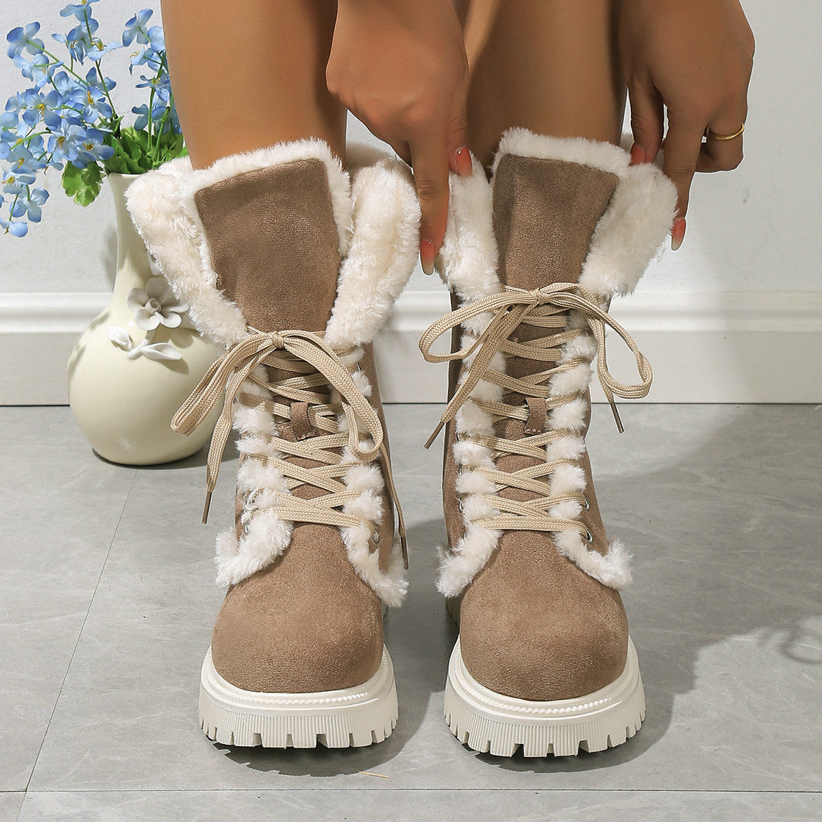 Women Solid Color Fluff Warm Snow Boots