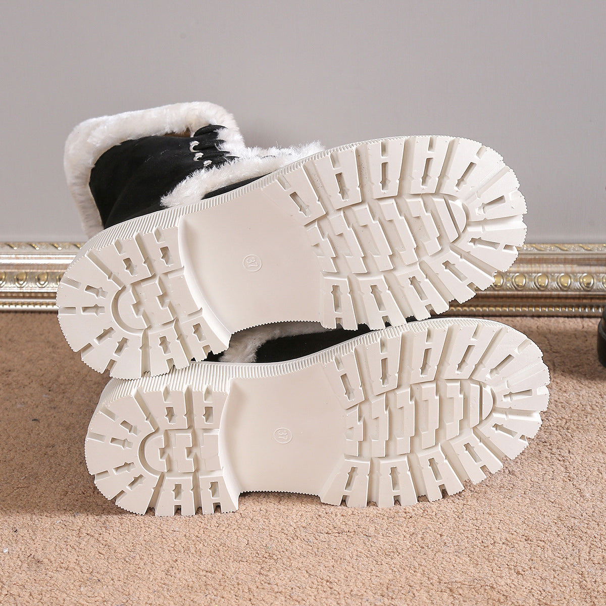 Women Solid Color Fluff Warm Snow Boots