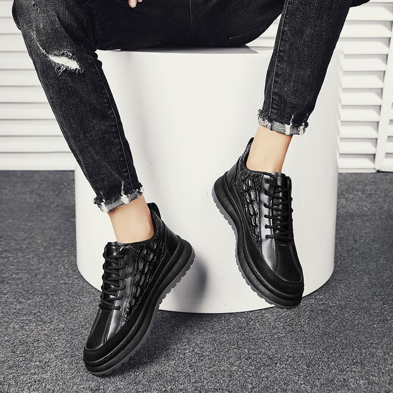 Fashion waterproof non-slip crocodile leather work board shoes
