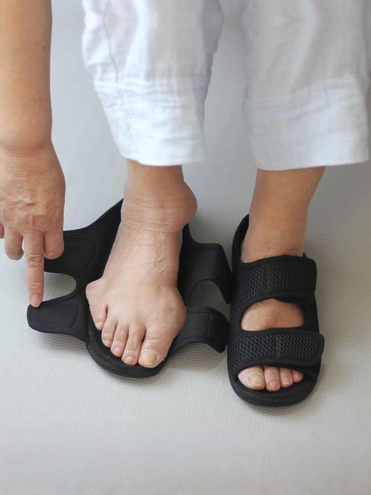 Men's Anti-Slip Elderly Open Toe Adjustable Velcro Extra Wide Sandals Swollen Feet Orthopedic Edema Slippers