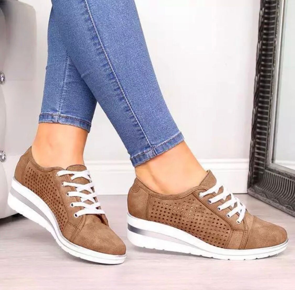 Comfortable wedge openwork breathable lace-up casual sneakers