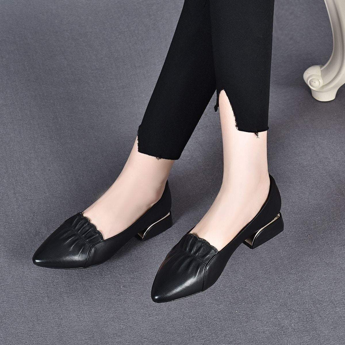 New women's soft low-heeled shoes