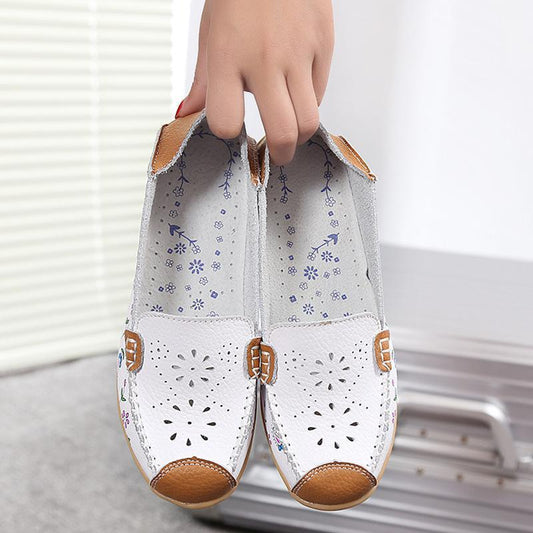 Ladies casual flat shoes