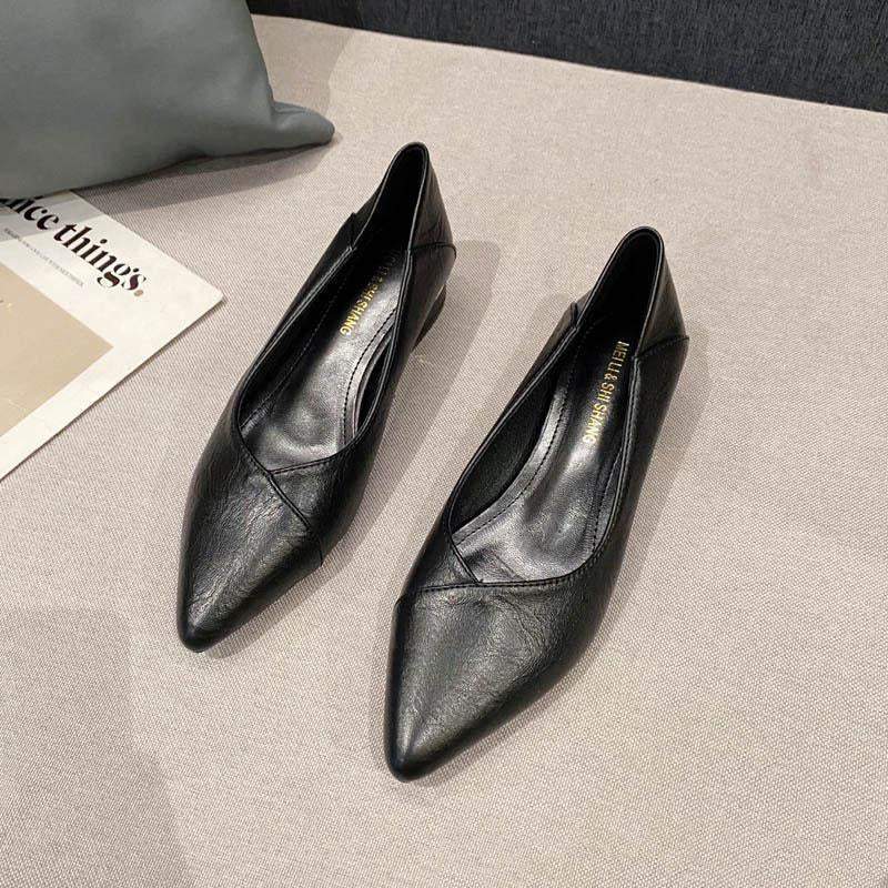 New style pointed toe thick heel fashion shoes